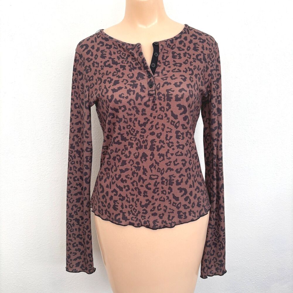 Dazy x Stars Series Womens Ribbed Henley Large